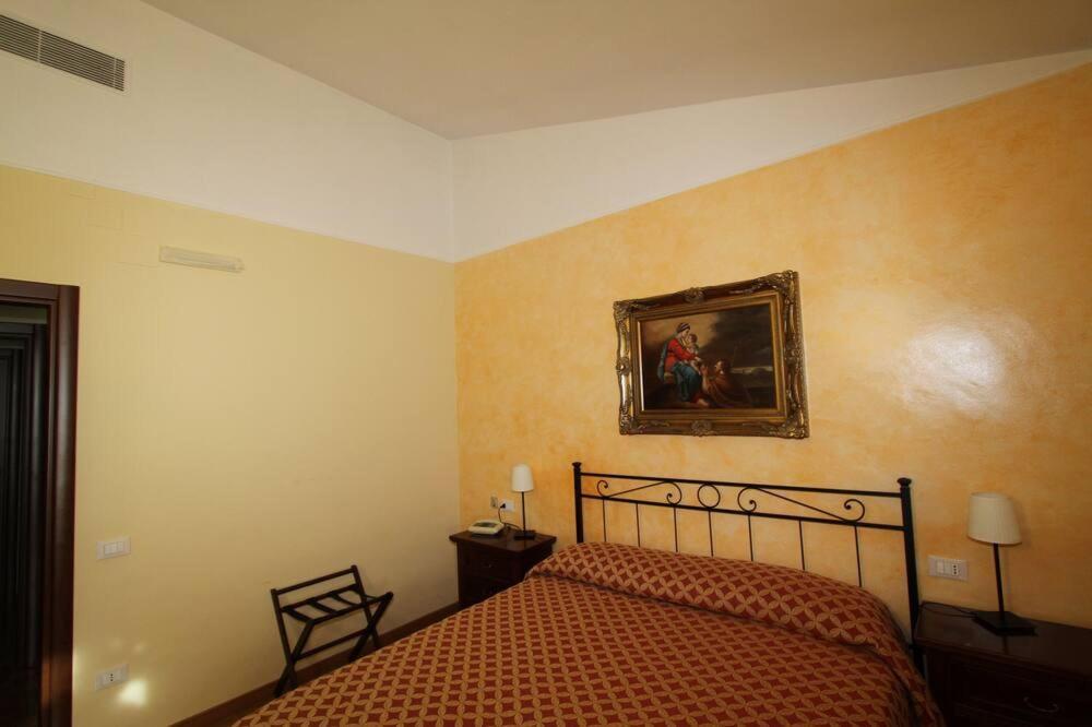 La Vecchia Fattoria Otel Loreto Dış mekan fotoğraf