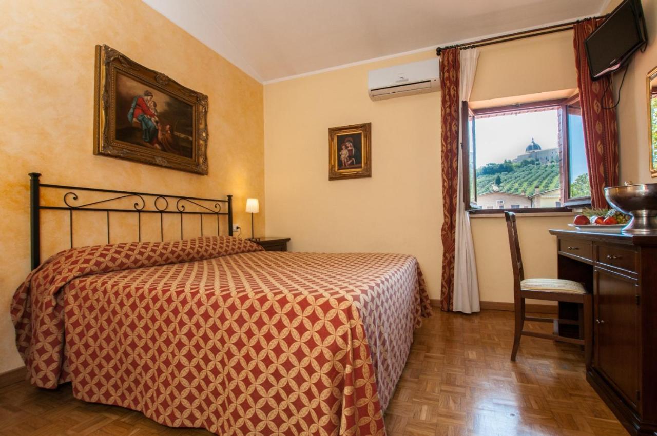 La Vecchia Fattoria Otel Loreto Dış mekan fotoğraf