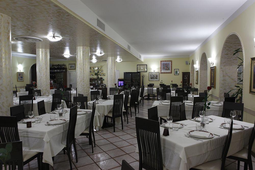 La Vecchia Fattoria Otel Loreto Dış mekan fotoğraf