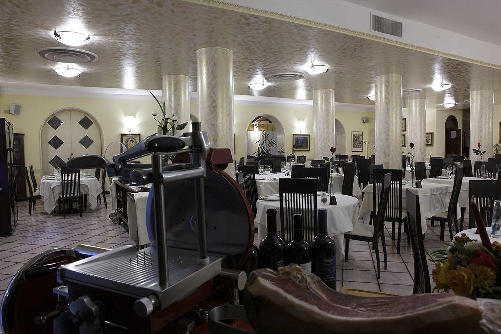 La Vecchia Fattoria Otel Loreto Dış mekan fotoğraf