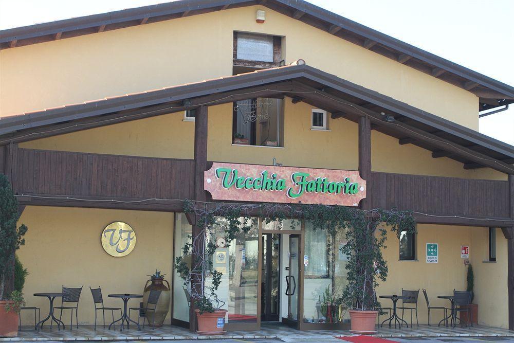 La Vecchia Fattoria Otel Loreto Dış mekan fotoğraf