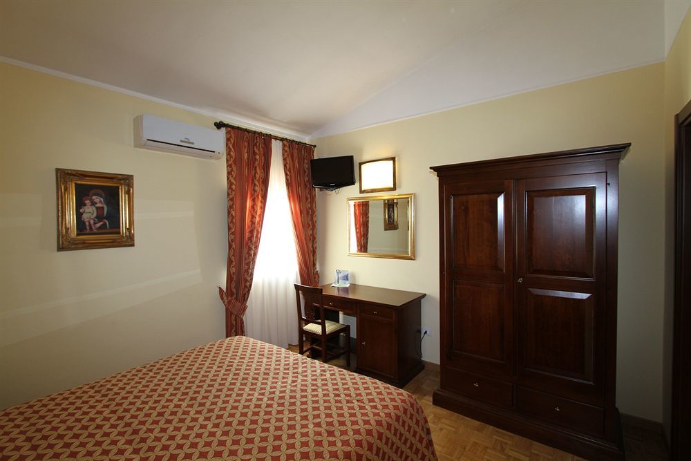 La Vecchia Fattoria Otel Loreto Dış mekan fotoğraf